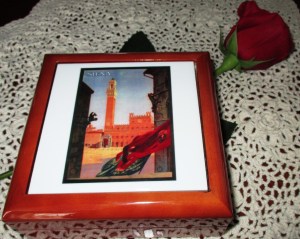 SienaKeepsakeBox-VinaArno